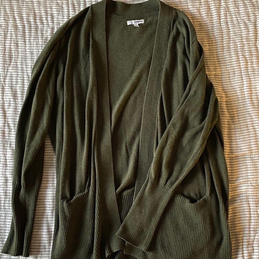 Green Oversized Sweater/Cardigan
